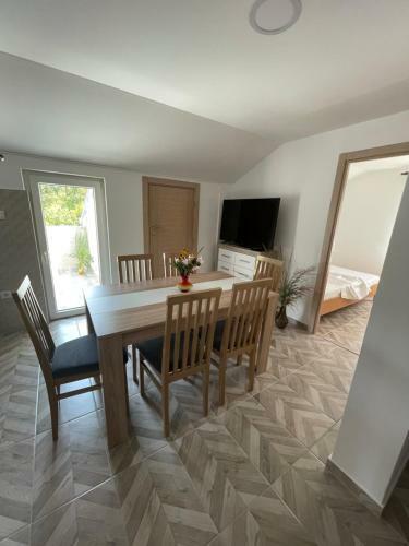 Apartment Ceman