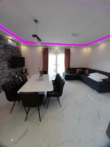 Apartamento Deluxe Villa ",,,apolon,,,"
