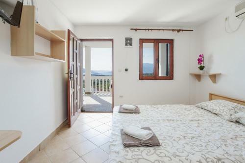 Crystal Sky Apartments