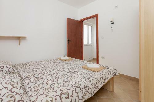 Crystal Sky Apartments