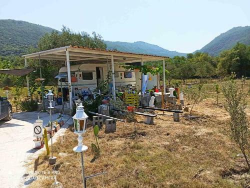 Farm Karavostasi