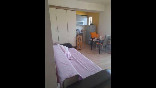 Hostal Room In Studio - Nice Look In Old Town