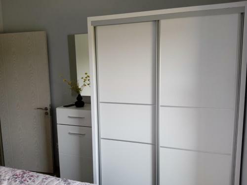 Completely New Apartment Beside Hotel Ambiente