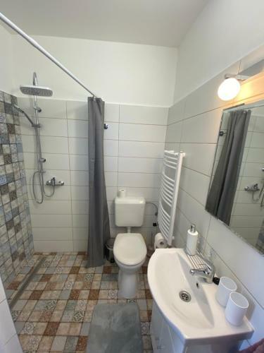 R�d-v�r Apartmanh�z