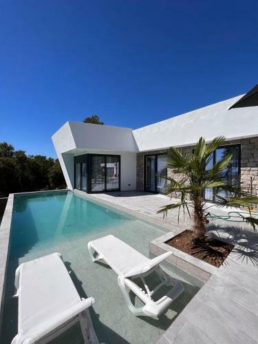 Luxury Modern Villa Luna