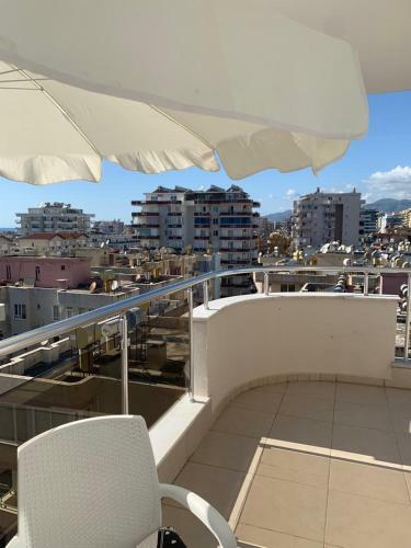 Modern And Bright Apartment 5min From The Sea