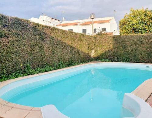Lovely Beach House Moradia V4 Com Piscina
