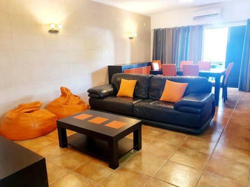 Lovely Beach House Moradia V4 Com Piscina
