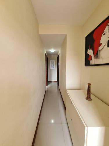 Casa 4/4 Agrad�vel Com Piscina E Churrasqueira