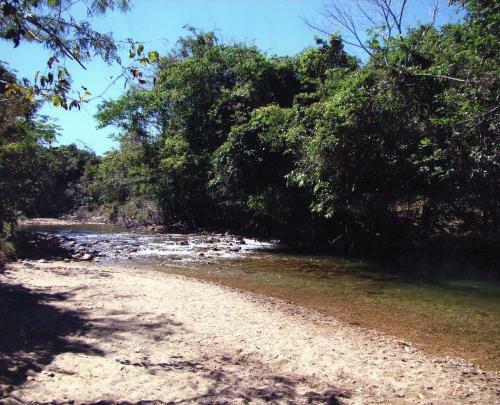 Apartamento S�tio Aroeira Est�dios
