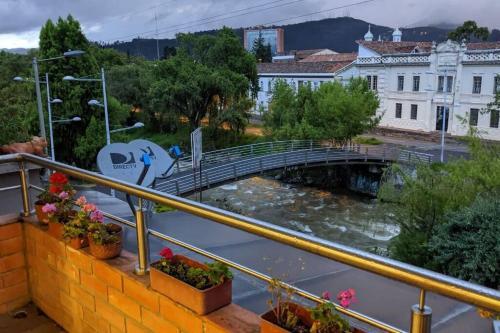 Luxury Apartment With Jacuzzi. Centro Historico De Cuenca