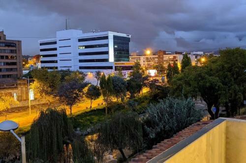 Luxury Apartment With Jacuzzi. Centro Historico De Cuenca