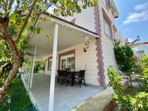 Luxery Villa With 3 Bedrooms