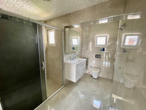 Luxery Villa With 3 Bedrooms