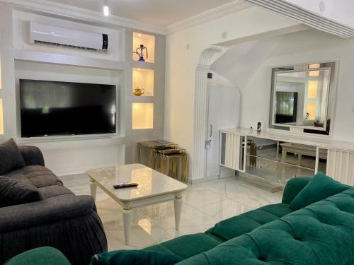 Luxery Villa With 3 Bedrooms