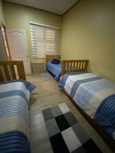 Hostal Playa Luna