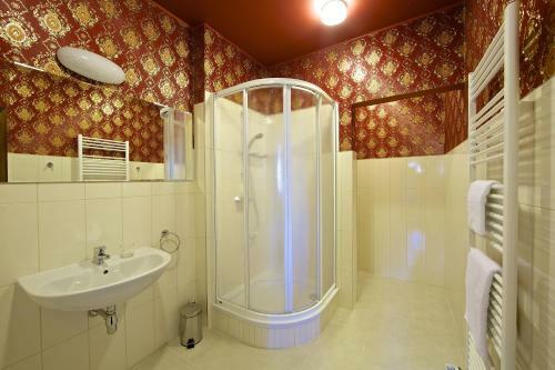 Hotel The Grand V�g?a?