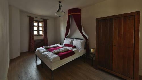 Hotel The Grand V�g?a?