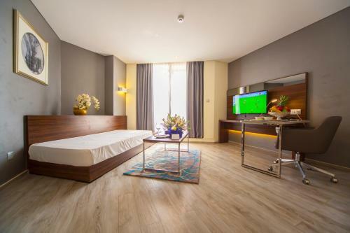 Pearl Beach Hotel