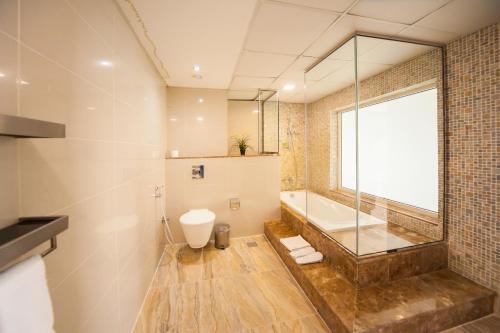 Pearl Beach Hotel