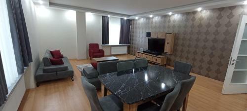 ??? ????? ????? ?????? ?? ?????? ????? ????? - Spacious And Beautiful Apartment With A Distinctive Sea View