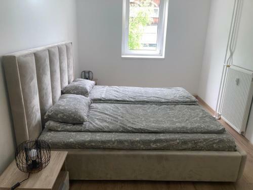 Apartamento Modern 2-bed Flat At The Foothill Of The Castle