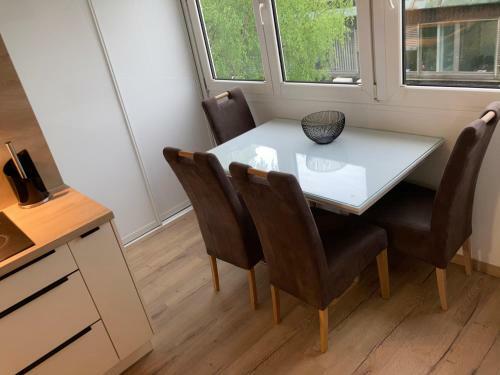 Apartamento Modern 2-bed Flat At The Foothill Of The Castle