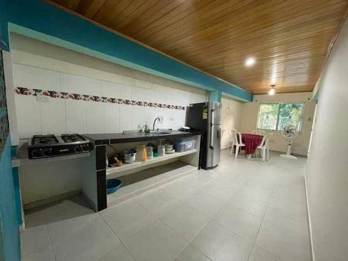 Espectacular Casa Amoblada En Cove�as
