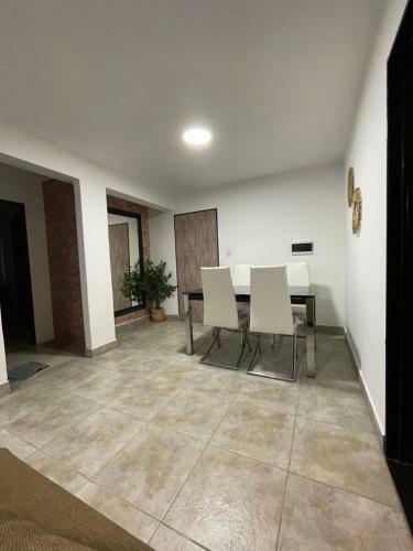 Apartamento Hermoso Y Amplio Departamento Amoblado
