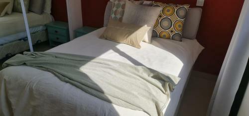 Apartamento Bright And Spacious Cheerful Appartment