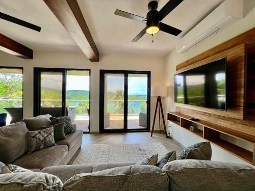 Villa Casa Sirena At Parrot Tree Plantation