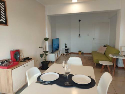 Apartamento Departamento Excelente 1 Dormitorio Con Balc�n Y Cochera.