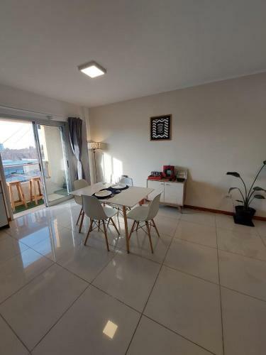 Apartamento Departamento Excelente 1 Dormitorio Con Balc�n Y Cochera.