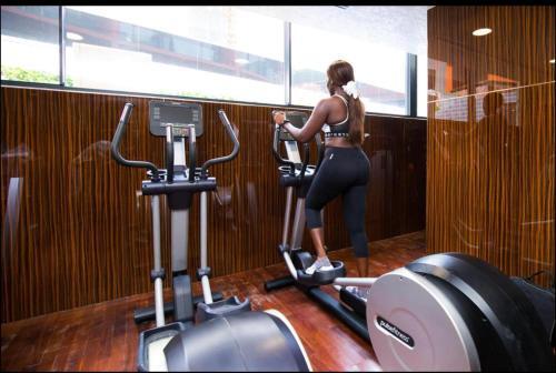 Apartamento Luxurious One Bedroom Executive Space Available