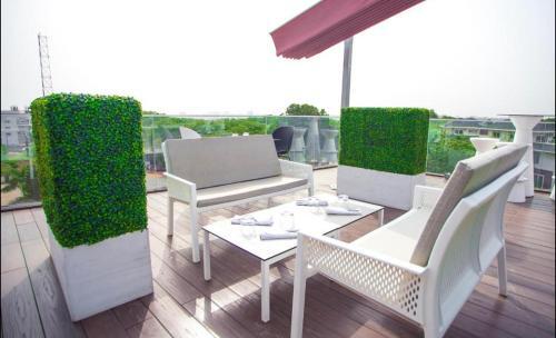 Apartamento Luxurious One Bedroom Executive Space Available