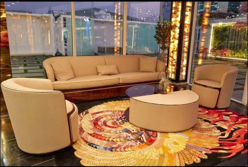 Luxurious Superior Apartment One Bedroom Space Available