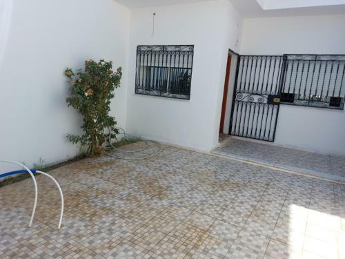 Villa Meubl�e S+3 5mn � La M�re