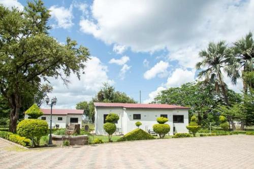 Hotel Zambezi Junction Lodge