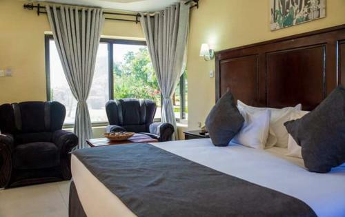 Hotel Zambezi Junction Lodge