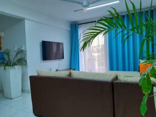 3 Bedroom Apartment In Nyali With Pool/wi-fi