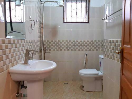 3 Bedroom Apartment In Nyali With Pool/wi-fi