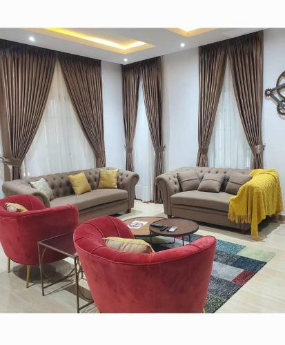 Spacious 2 Bedroom Apartment