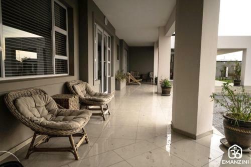 36 Emanzini (holiday Home Lake View)