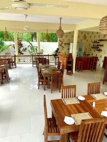 Hostal Bahari Beach Hotel Nungwi