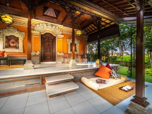 Tiis Garden Puri Villas