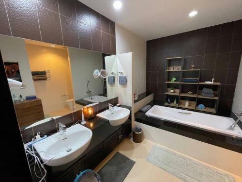 Apartamento Karon Hill Sea View Condo