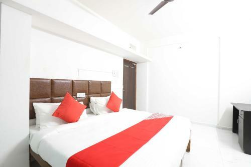 Pop 85497 Hotel In
