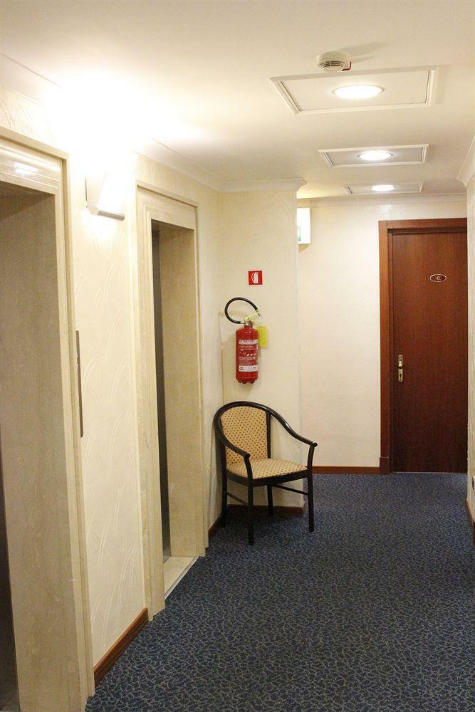 Smooth Hotel Rome West