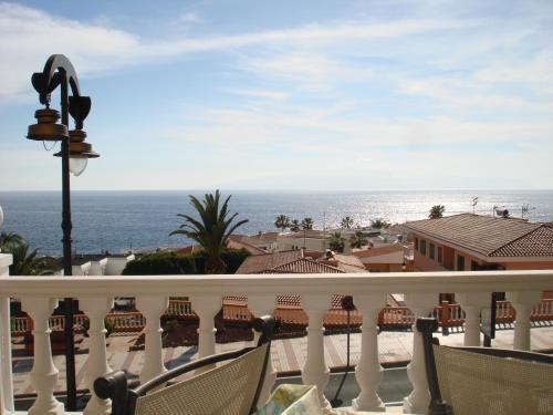 Apartamentos La Avenida Playa La Arena