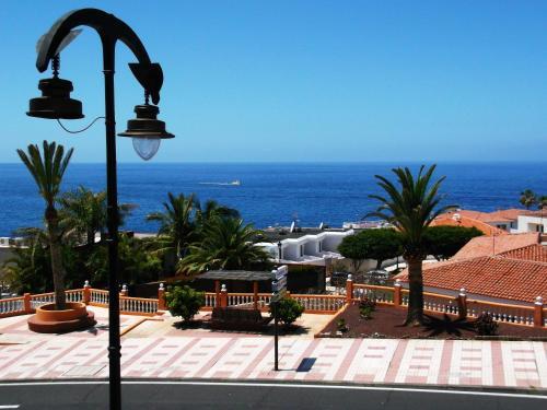 Apartamentos La Avenida Playa La Arena
